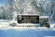 GSM Park sign in snow - MERRY CHRISTMAS AND HAPPY HOLIDAYS FROM THE GREAT SMOKY MOUNTAINS!