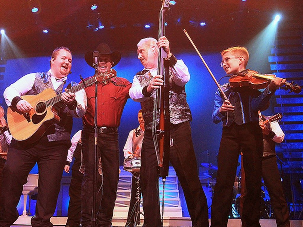 MaleQuartet edited 1 1024x768 - WE'RE ALL GOING COUNTRY TONITE - IN PIGEON FORGE THAT IS!
