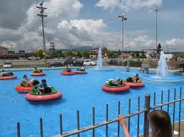 Bumperboatrides - THE FAMILY RECREATION CENTER IN PIGEON FORGE IS THE TRACK!