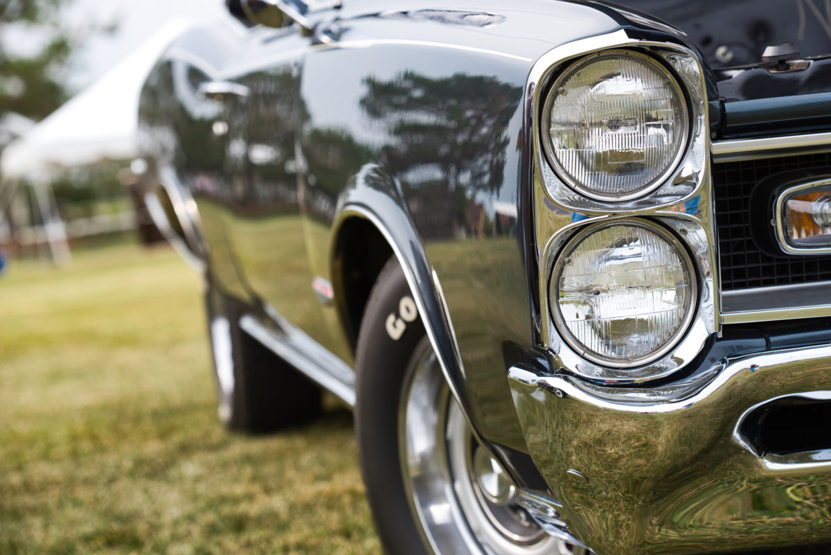 Pontiacs in Pigeon 2019 Best Read Guide Smoky Mountains